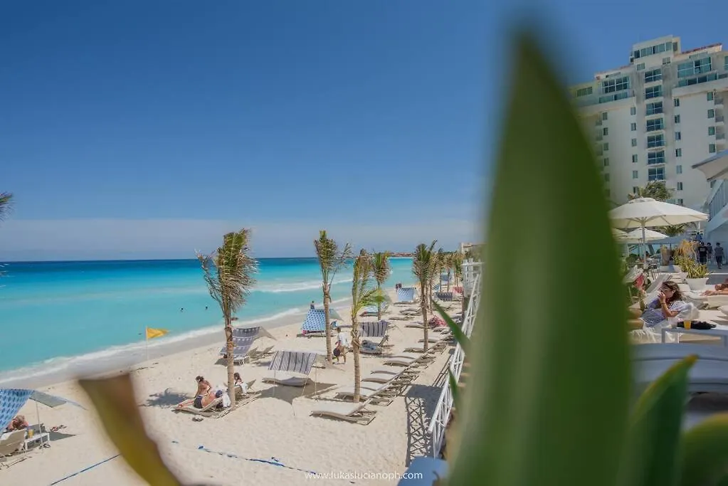 Ocean Front Studio 2C, New Listing Cancun 0*,