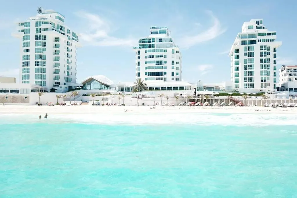 Ocean Front Studio 2C, New Listing Cancun 0*,