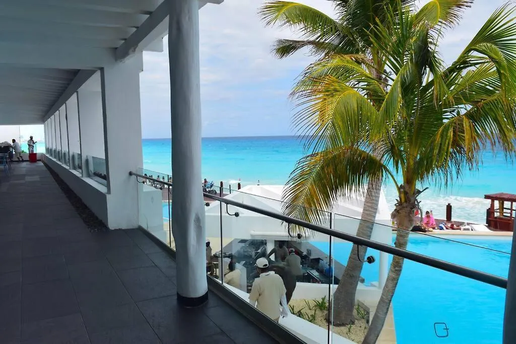 Ocean Front Studio 2C, New Listing Cancun 0*,  Mexico